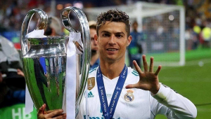 足球巨星出身皆非贫穷？探究背后真相