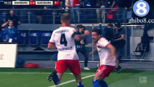 足球进球踩杆算犯规吗