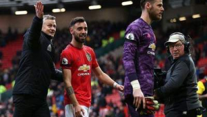 足球防守员是固定的吗？探讨防守位置的灵活性