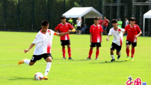 现代足球能否代表现代社会？探究其背后的关联与思考