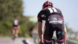 穿骑行裤能否踢足球？是可行选择还是存在限制？