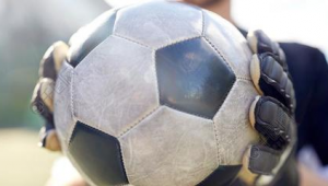 足球比赛中出现过单刀吗