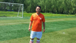 玩车女神钟情足球否？探秘其对足球的喜好与背后故事