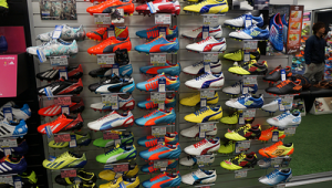 哪里买足球鞋比较好?这些靠谱渠道你不能错过