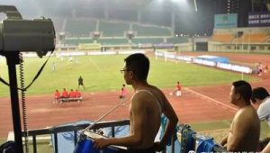 足球压队友跳是否可行引关注 探讨其中利弊与规则考量