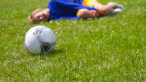 足球运动是否会对身体造成伤害？深度剖析足球与身体伤害关系