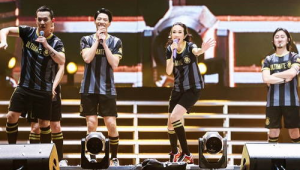 足球宝贝歌曲问世年份：探寻其背后的音乐故事与时代印记