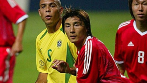 巴西与中国足球哪年展开比赛