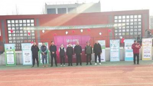 鲁能足球学校有女生吗