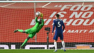 踢足球时手打到脸部是否犯规，这一争议你知道答案吗？