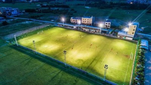 60亩地算足球场吗？面积大小与标准足球场的差异探讨