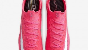 粉色足球球鞋女生能穿吗？探索女生与粉色足球鞋的时尚搭配可能