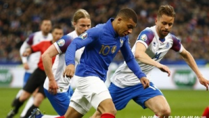 荷兰足球与中国足球相比，究竟谁更厉害？