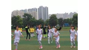 安庆育才学校是否开设足球专项?答案在这里!