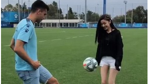 二十岁还能踢足球吗