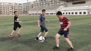 足球生属于体育生范畴吗？男生视角下的探讨与解析