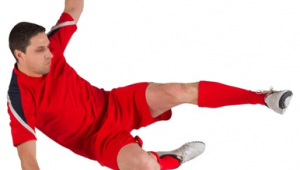 踢足球动作中跳跃是否存在？探究足球运动里的跳跃元素