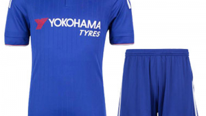 哪支足球球队的蓝色球衣更具魅力，让你心动难以抉择？