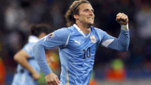 踢足球主教能否登场？规则界限与实际情况探讨