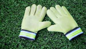 守门足球手套推荐，哪款才是你的绝佳之选？