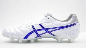 Puma足球鞋窄吗？全方位解析其宽窄适配度及穿着体验