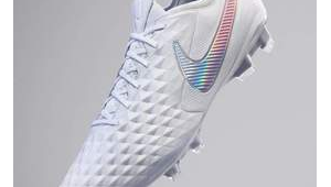 哪双足球鞋最适配后卫？全方位剖析助你精准挑选