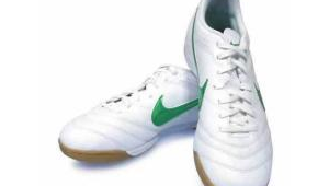 渭南哪里能买到最好看的足球鞋