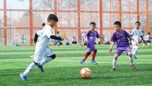 南京带娃踢足球好去处，让孩子畅享足球魅力开启精彩绿茵之旅