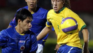 哥伦比亚踢足球是否危险，背后真相引人深思