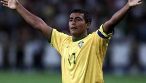 巴西足球卡卡到底厉不厉害？