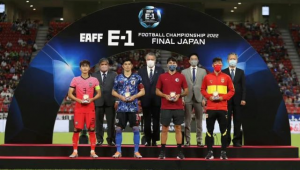 足球金框进球非得碰网？规则细节引关注