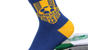 女士足球袜推荐：纯棉材质的足球袜适合女士吗？