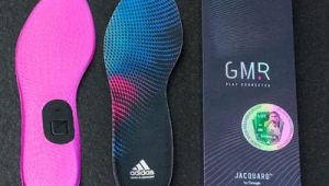 初学足球的男生,是否需要推荐鞋垫?快来一起探讨下