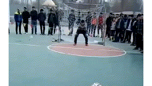 男朋友踢足球，我该去吗？纠结于陪伴与自我空间的选择