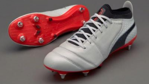 足球鞋还能穿钢钉吗
